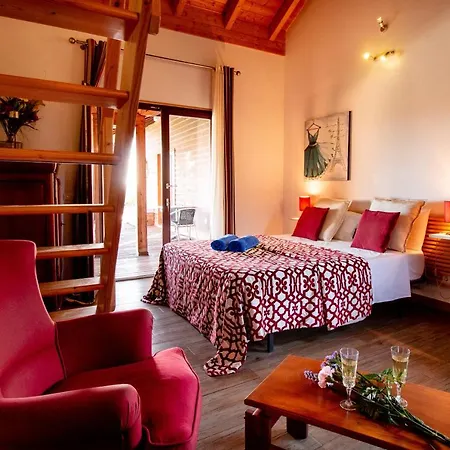 太阳小屋裸体主义者住宿加早餐旅馆 - 仅限成人入住 住宿加早餐酒店 4*